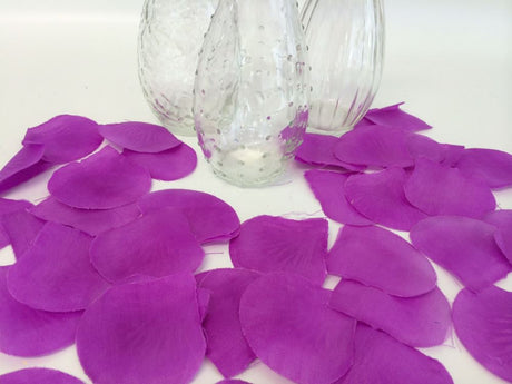 Exquisite purple silk rose petals package with 864 petals, perfect for weddings, events, and DIY decor projects.