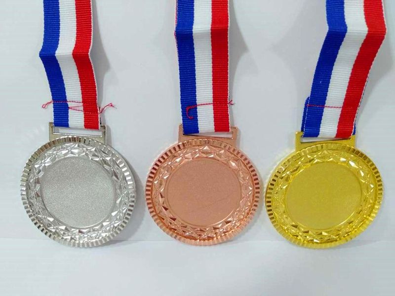 Metal Medal - 6.5cm Gold/Silver/Bronze (Set Of 12 Assorted)