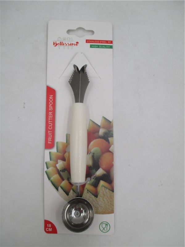 Set of 4 ergonomic fruit cutter spoons, 17.8 x 3 cm, ideal for slicing and scooping melons, kiwis, and strawberries.