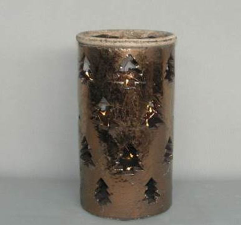 Copper star-shaped tealight holder (30cm) for cozy ambiance, featuring elegant design and intricate pattern for decorative charm.