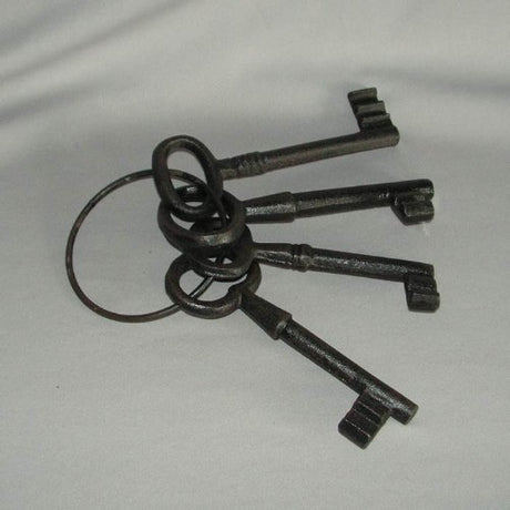 Set of 4 vintage-style 28 cm cast iron keys, perfect for home decor and creative projects, with a rustic finish.