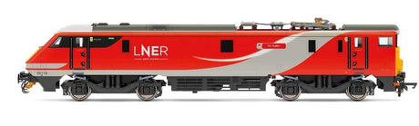 Detailed Hornby model of LNER Cl.91 'The Fusiliers', celebrating British railway heritage and featuring vibrant livery.