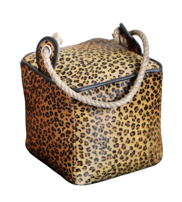 Leopard leather door stop, 20cm, stylish protection for doors and walls, ideal for all decor styles.