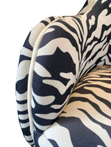 Chic 81cm zebra print swivel chair, perfect for modern decor and comfort in any space. Ideal for lounging or reading.