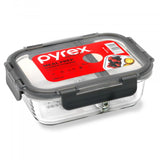 Pyrex 580ml meal prep container with high divided compartments, leak-proof lid, and durable borosilicate glass.