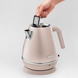 De'Longhi Distinta Perla Rose Kettle, 1.7L, stylish pearlescent pink finish, 2000W, 360° swivel base, removable filter.