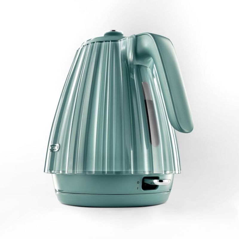 De'Longhi Ballerina Laguna Green Kettle, stylish with Venetian glass design, 1.7L capacity, detachable base, and washable filter.