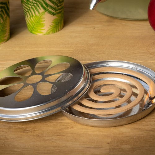 Citronella coils and zinc burner set for natural insect repellent, includes holder and 10 coils, 14 x 14 x 3cm.