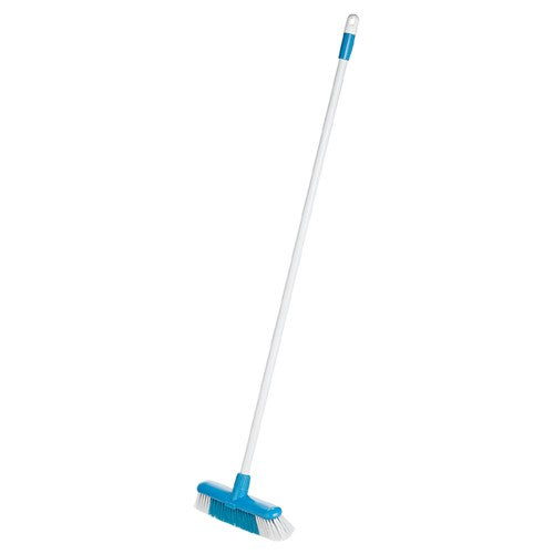 Premium HOUSE BROOM - RAVEN 8009 with durable bristles and sturdy handle for effective indoor and outdoor cleaning.