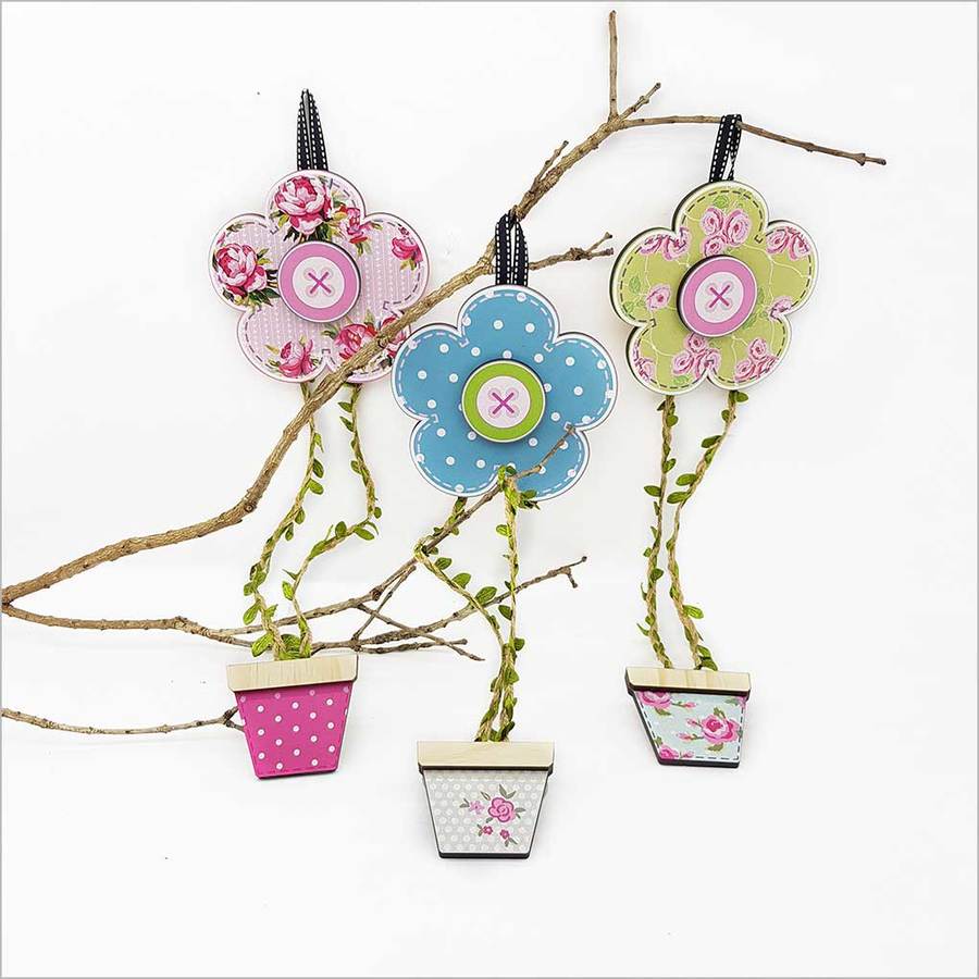 Hairclip Tidy in Daisy Blue featuring a charming daisy design, perfect for organizing hair accessories with stylish decor.