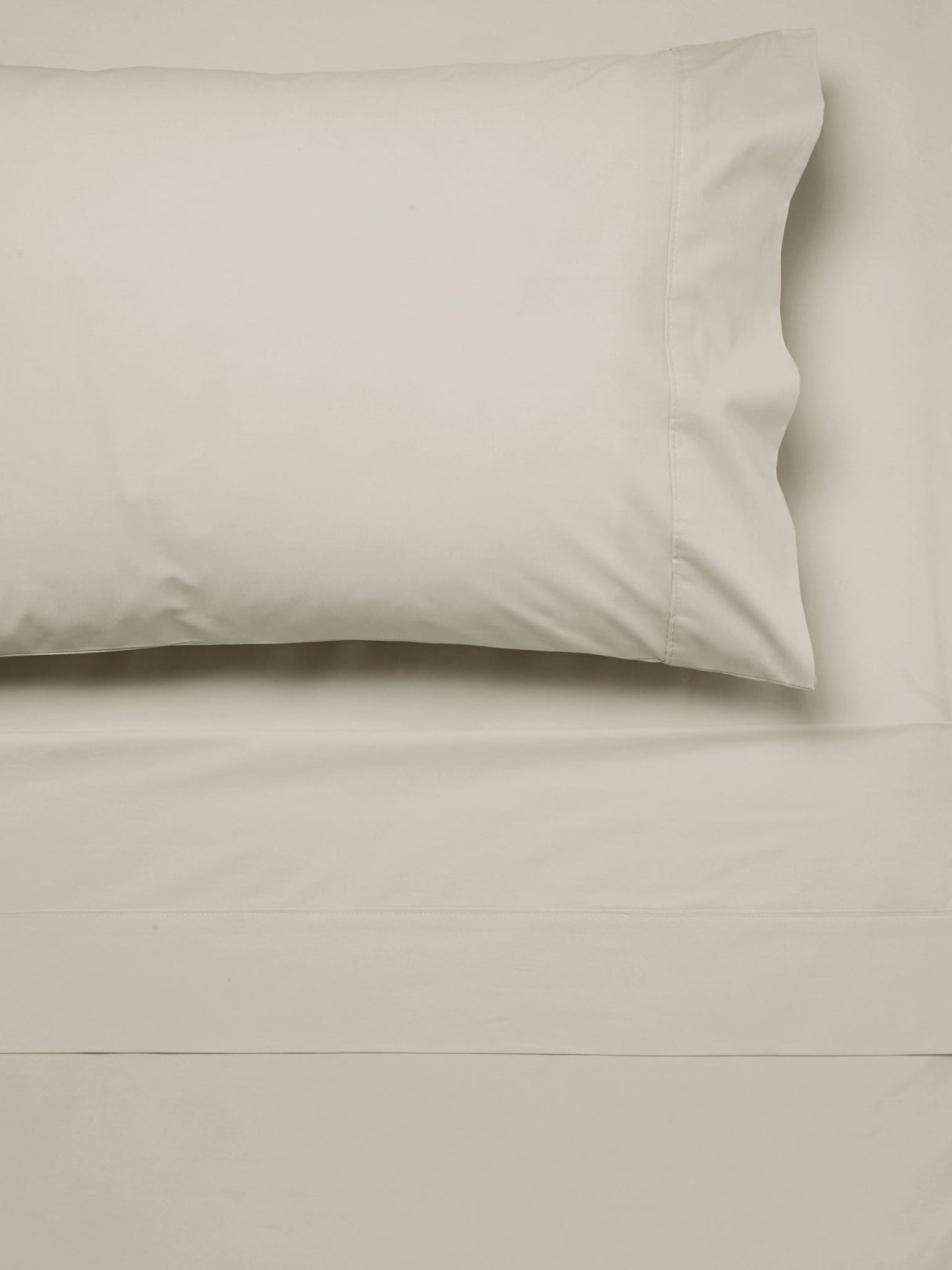 Single Sheet Set by Savona featuring 300T cotton percale, includes fitted sheet, flat sheet, and piped pillowcase in elegant linen color.
