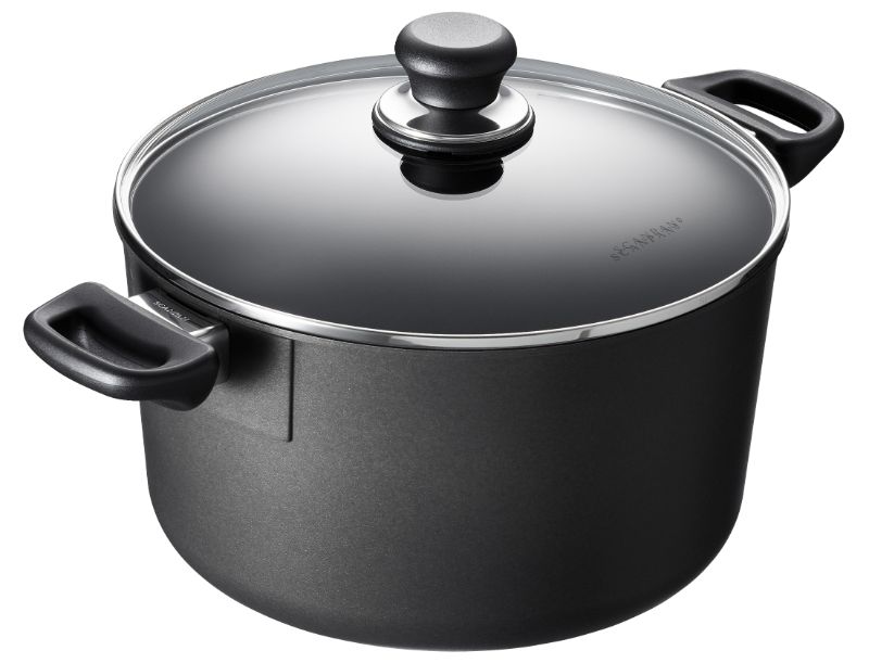 Tall Scanpan Dutch oven (26CM/6.5L) with non-stick coating, eco-friendly design, ideal for baking and slow-cooking.