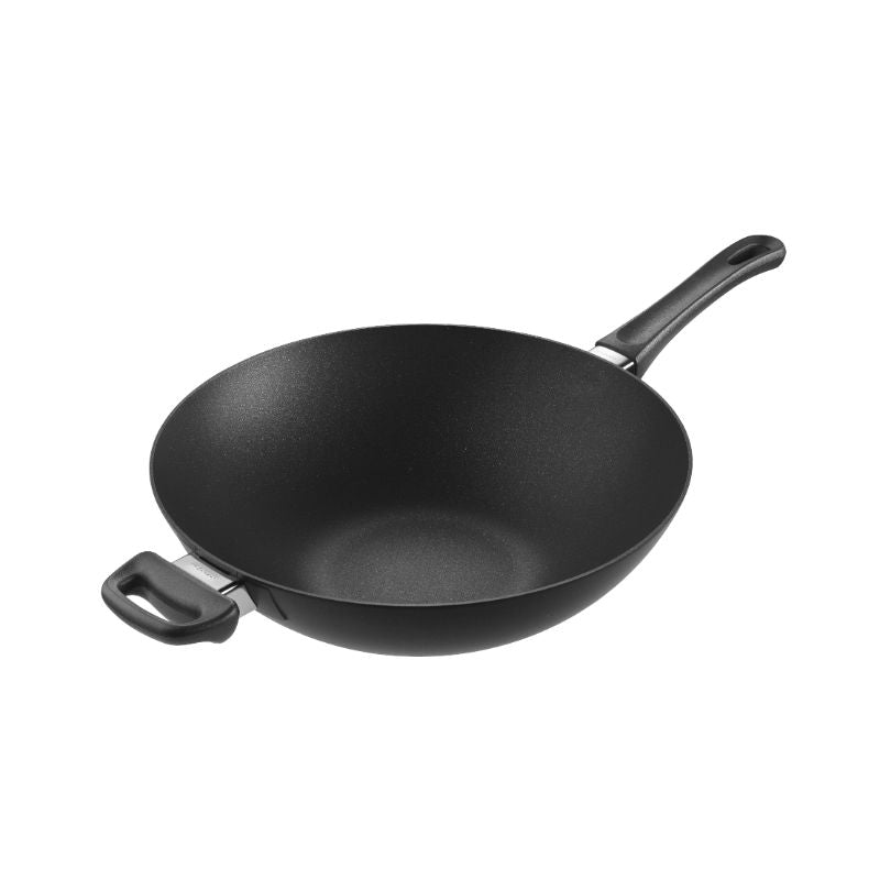 SCANPAN Classic 32cm Wok features non-stick surface, eco-friendly aluminum, and ergonomic handle for perfect stir-fries.