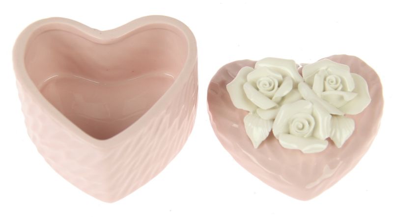 Rose-designed pink ceramic trinket boxes in heart shape, perfect for keepsakes and elegant home décor. Set of 2.
