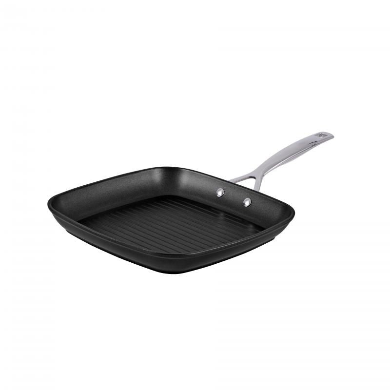 28x28cm Pyrolux Ignite Grill Pan in heavy-duty aluminum with non-stick coating, ideal for grilling meats and veggies on any cooktop.