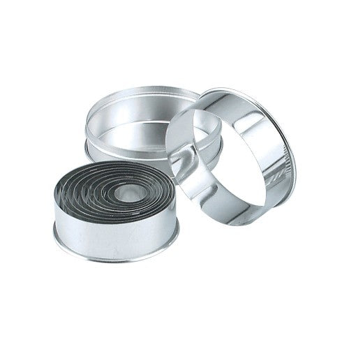 Plain round cutter set of 11 tin-plated tools, ranging 25mm to 95mm, for precise baking and crafting.