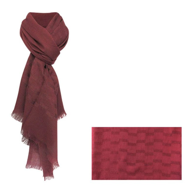 Burgundy scarf with fringed edges, 180cm long, lightweight polyester for stylish layering in all seasons.