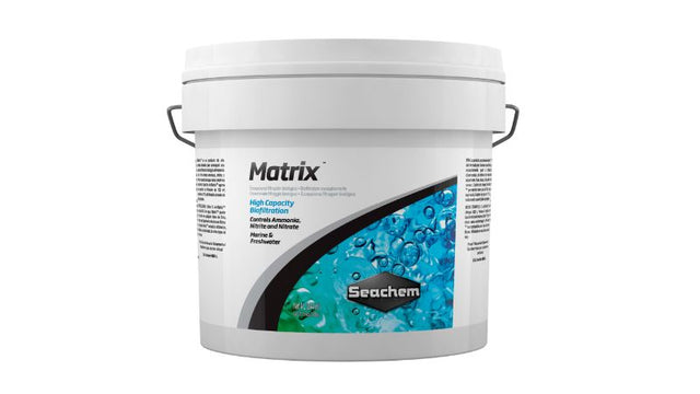 Aquatic Matrix (4L) - High porosity biomedia for efficient biofiltration, promoting healthy aquarium ecosystems.