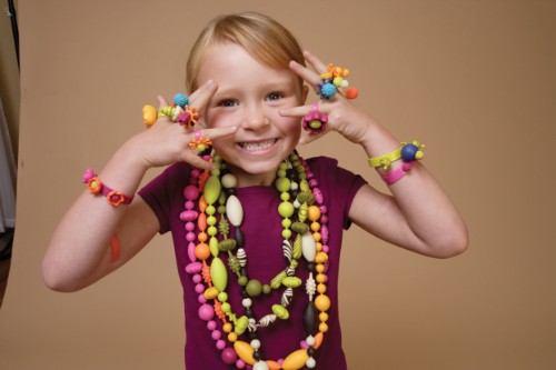 Vibrant 500 Piece Pop-Arty Jewelry Set with colorful beads, rings, bracelets, and easy snap-together design for creative fun.