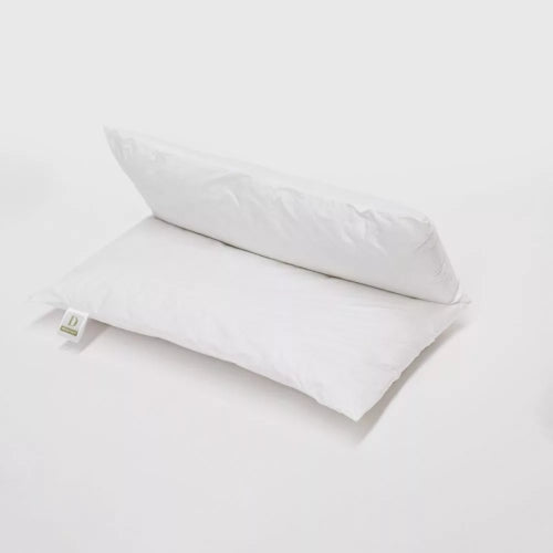 Smart Euro Pillow - DreamGreen Novotel in 65x65 cm, features hypoallergenic filling, discreet seam, and durable cotton cover for ultimate comfort.