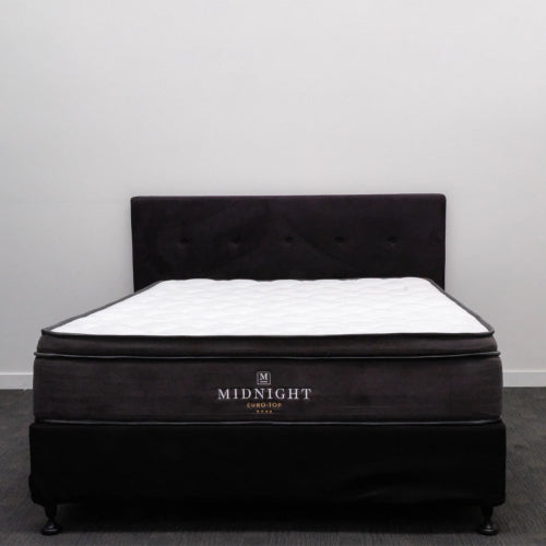 Makers Midnight Euro Top Mattress with 300mm profile and pocket springs for medium-firm comfort and support.