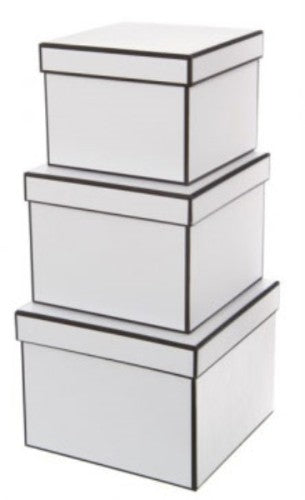 Elegant white square gift box set of 3, perfect for all occasions, measuring 20 x 15 cm each, stylish and durable packaging.