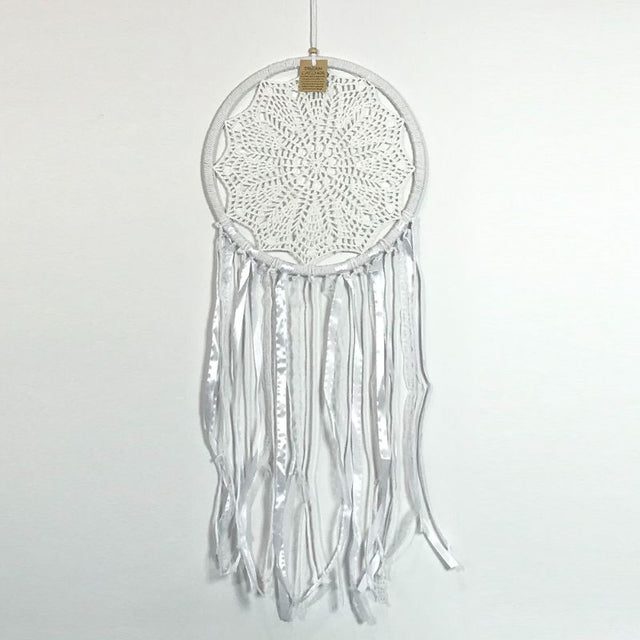 Handmade 32cm white webbed dreamcatcher from Bali, perfect for enhancing decor and promoting peaceful sleep.