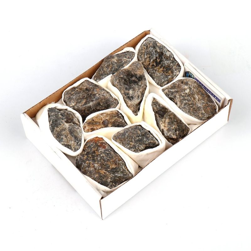 Mini Crystal Tray made of Labradorite, showcasing vibrant color flashes, ideal for jewelry or as a decorative accent.