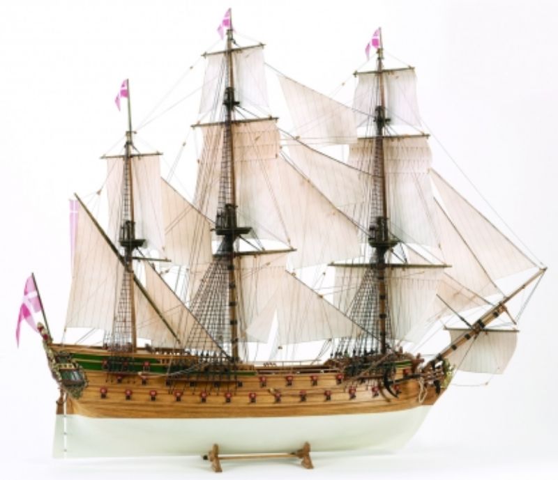 Detailed wooden model kit of the 1/75 Norske Love, a historical three-masted warship from 1765, by Billing Boats.