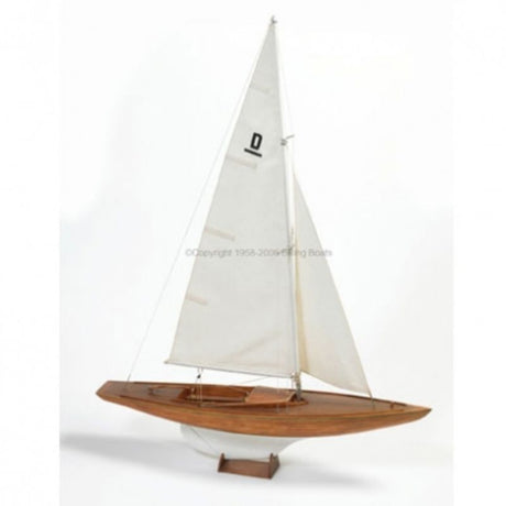 Wooden model kit of the Dragen ship, 75 cm long, ideal for collectors and experienced builders.