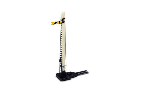 Hornby Single Distant Signal with yellow arms, 121mm tall, enhances model railways with realistic caution signaling.