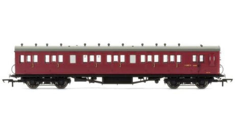 Detailed 1/76 scale model of the Hornby 58' Maunsell Rblt 6Comp/L railway coach, perfect for enhancing train layouts.