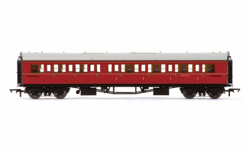 Hornby BR Collett CC Maroon CompRH model showcases exquisite craftsmanship for enhancing model railway layouts.