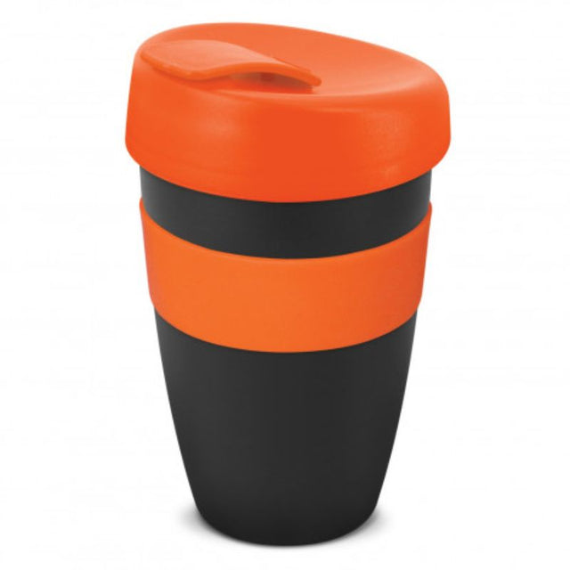 Set of 6 black and orange 480ml reusable coffee cups with silicone band, screw-on lid, and splashproof closure for on-the-go use.