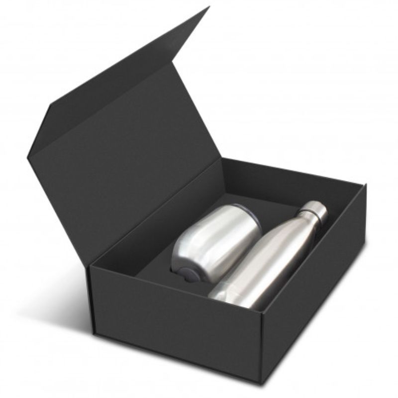 Cordia Vacuum Gift Set in silver featuring a 500ml bottle and 300ml cup, elegantly packaged in a black gift box.