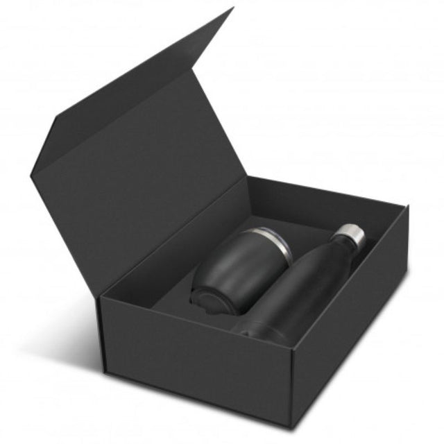 Cordia Vacuum Gift Set in black with a 500ml bottle and 300ml cup, both vacuum insulated and stylishly presented.
