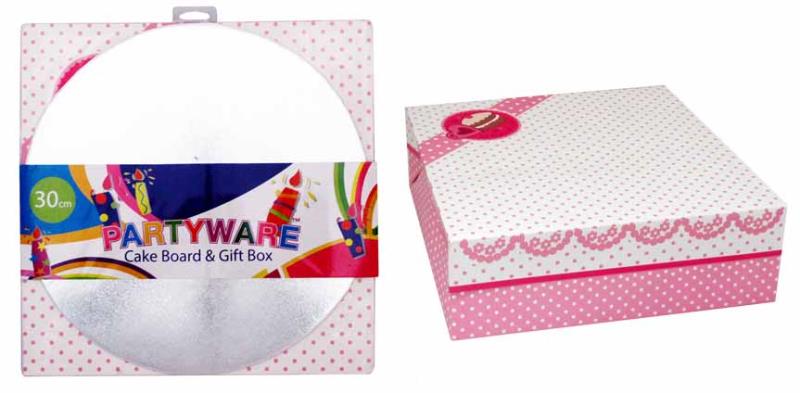 Versatile set of 6 disposable cake boxes and boards, 30cm x 6, ideal for safe transport and elegant presentation of baked goods.