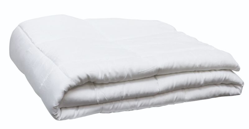 Eco-friendly Dreamticket 270gsm duvet inner, 160x210cm, made from recycled plastic bottles for cozy, sustainable sleep.