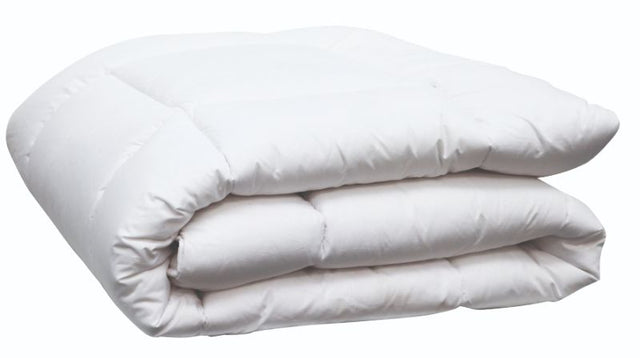 Eco-friendly DreamTicket 500gsm single duvet inner, hypoallergenic with soft brushed microfibre for luxurious warmth.