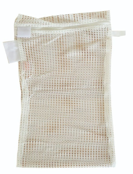 Mesh white laundry bag with loop, 40x60cm, designed for organizing and protecting laundry during washing.