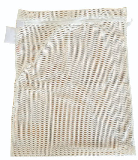 Mesh white laundry bag with loop, 60 x 80cm, protects delicate fabrics while allowing water flow for thorough cleaning.