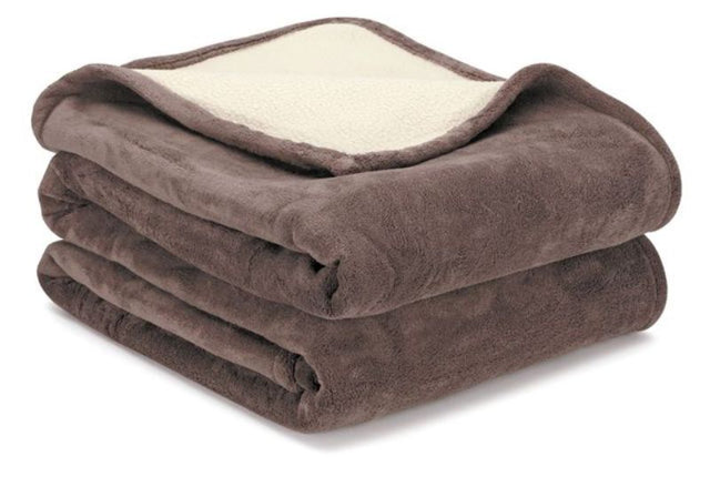 King-sized Sherpa Coral Fleece blanket, dual-layered for warmth, featuring plush chocolate and soft cream for ultimate comfort.