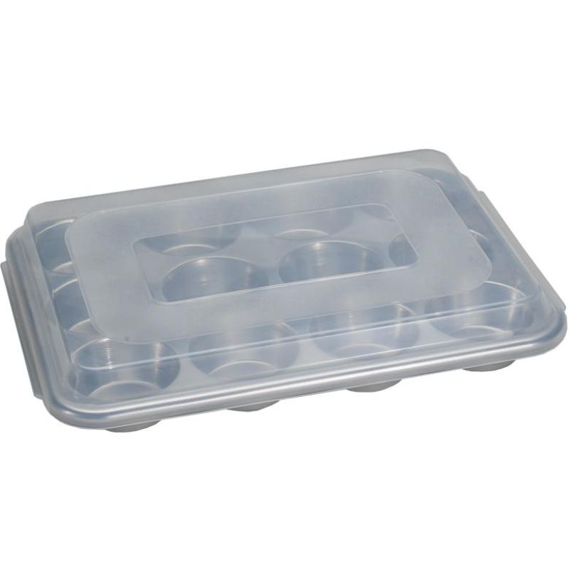 High-quality 12-cup aluminum muffin pan with BPA-free lid for even baking and secure storage of muffins and cupcakes.