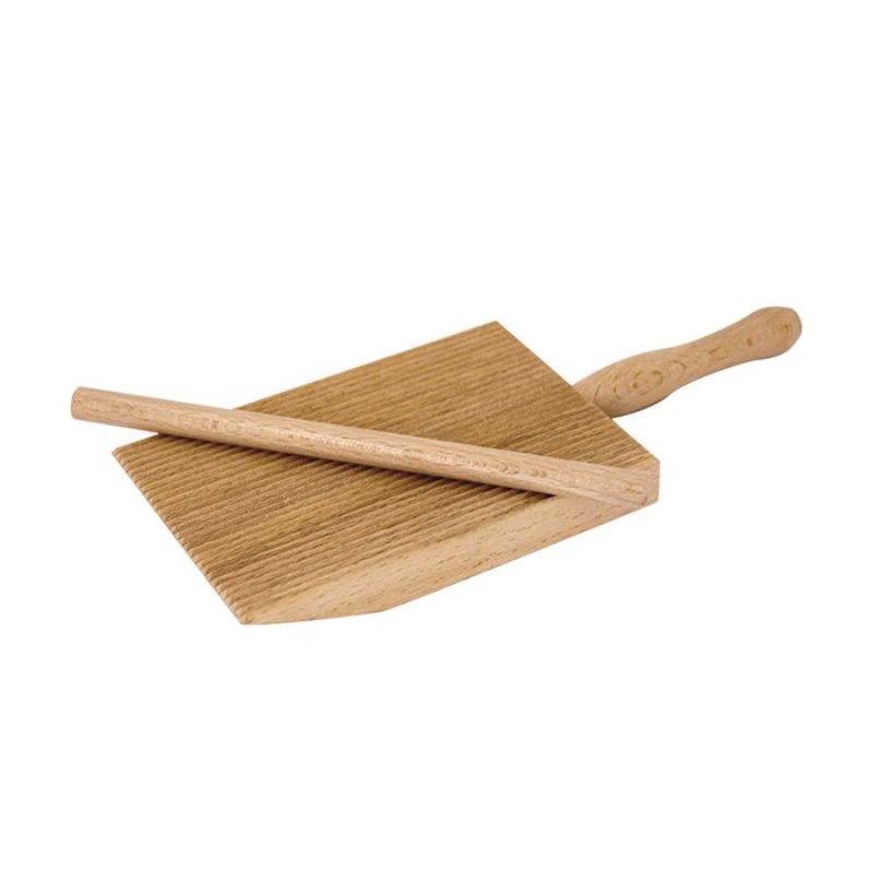 Handcrafted beechwood GARGANELLI & GNOCCHI RIDGER for creating ridged pasta and gnocchi with authentic Italian flair.