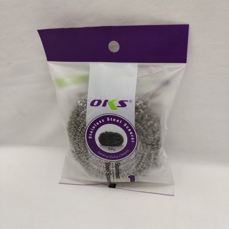 Durable steel wire scourers in 50g packs, ideal for tough cleaning tasks in kitchens and commercial spaces.