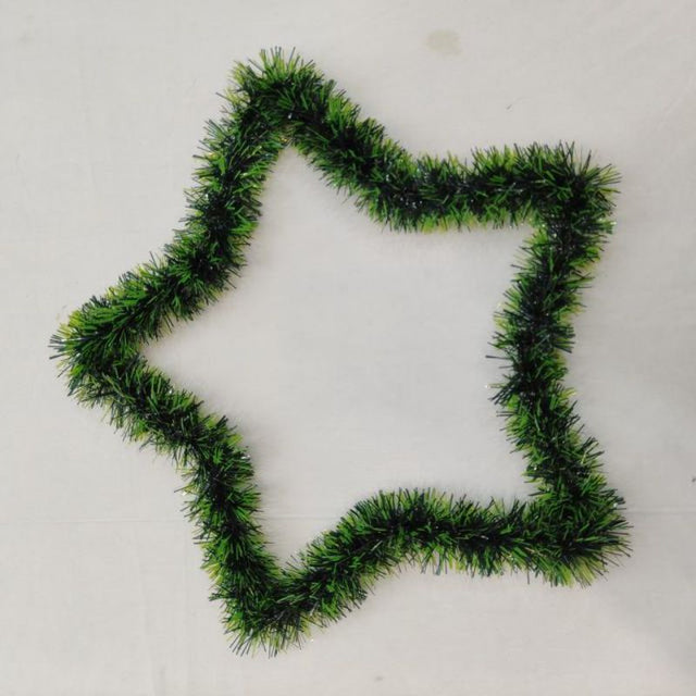 Set of 6 green-edged Christmas star pendants, 32cm, ideal for festive decor and adding holiday charm to any space.