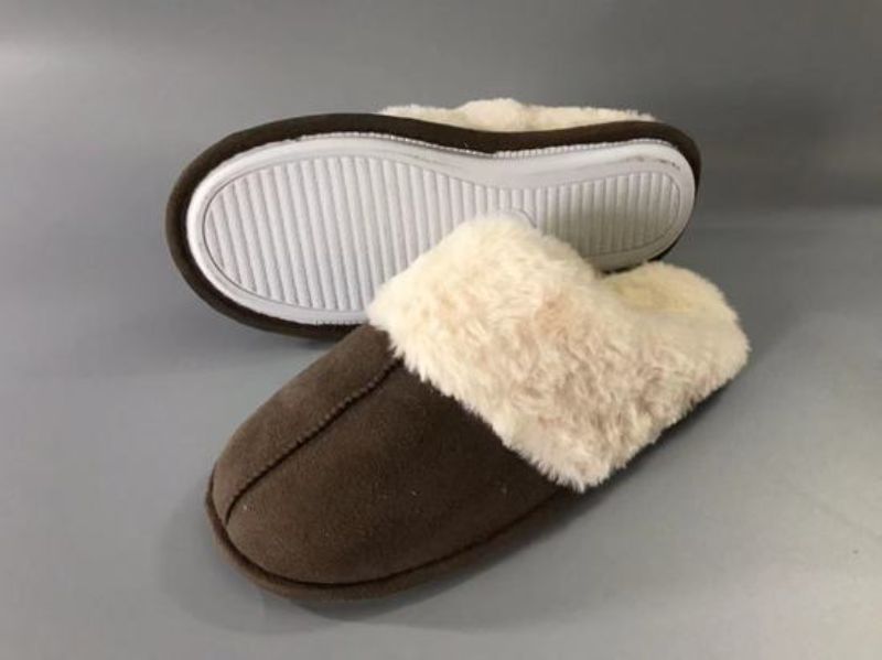 Womens Fur Slippers Brown XSmall (Size 5-6)
