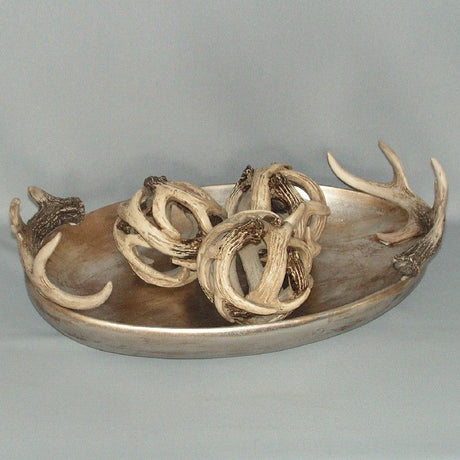 Stylish 38cm antler-shaped tray for serving and decor, combining rustic elegance with high-quality craftsmanship.