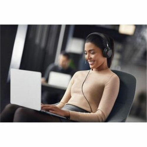 Jabra Evolve2 40 SE USB-C MS Stereo headset with noise-cancellation, USB-C connectivity, and comfortable binaural design.