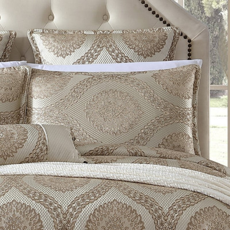 Luxurious Super King quilt cover set in gold with Italianesque motifs, featuring textured polyester and elegant self-flange edges.